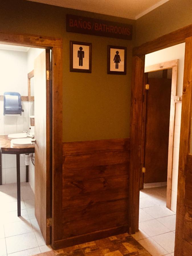 Hostal Esquina Patagonica Coyhaique Bagian luar foto