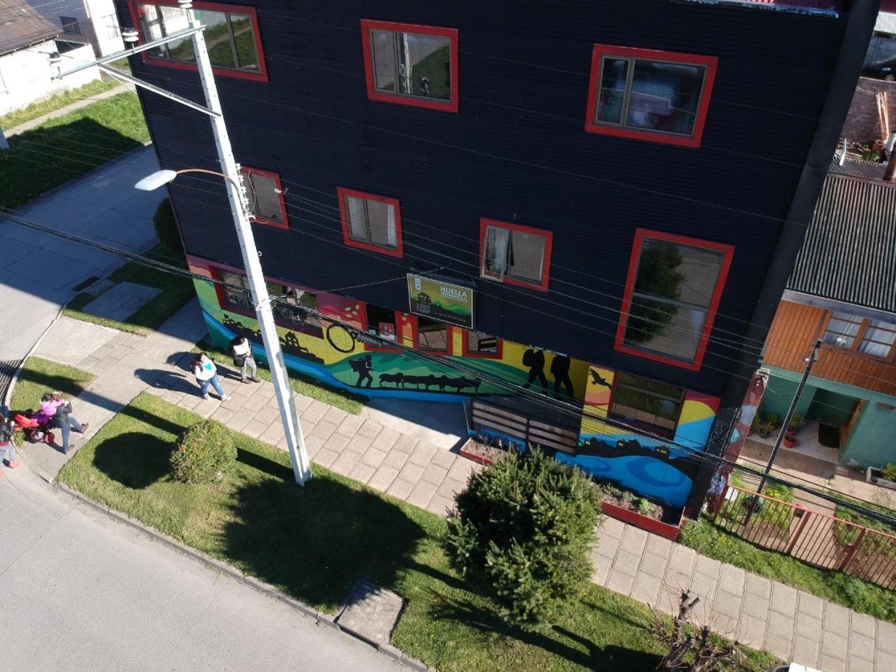 Hostal Esquina Patagonica Coyhaique Bagian luar foto