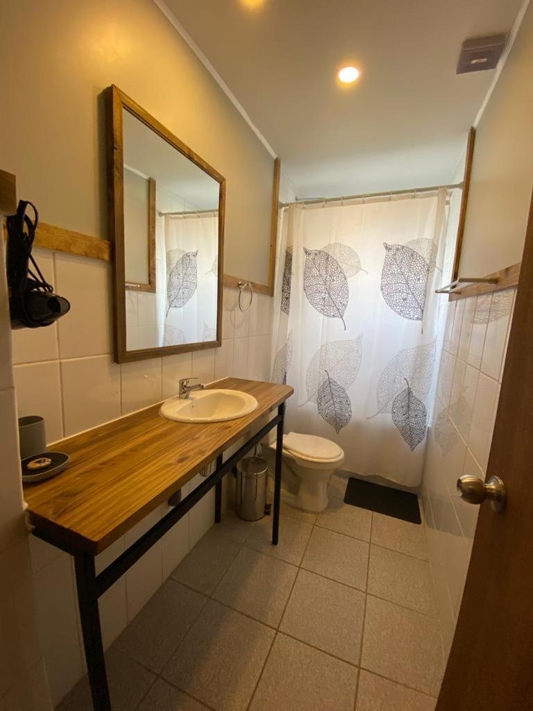 Hostal Esquina Patagonica Coyhaique Bagian luar foto