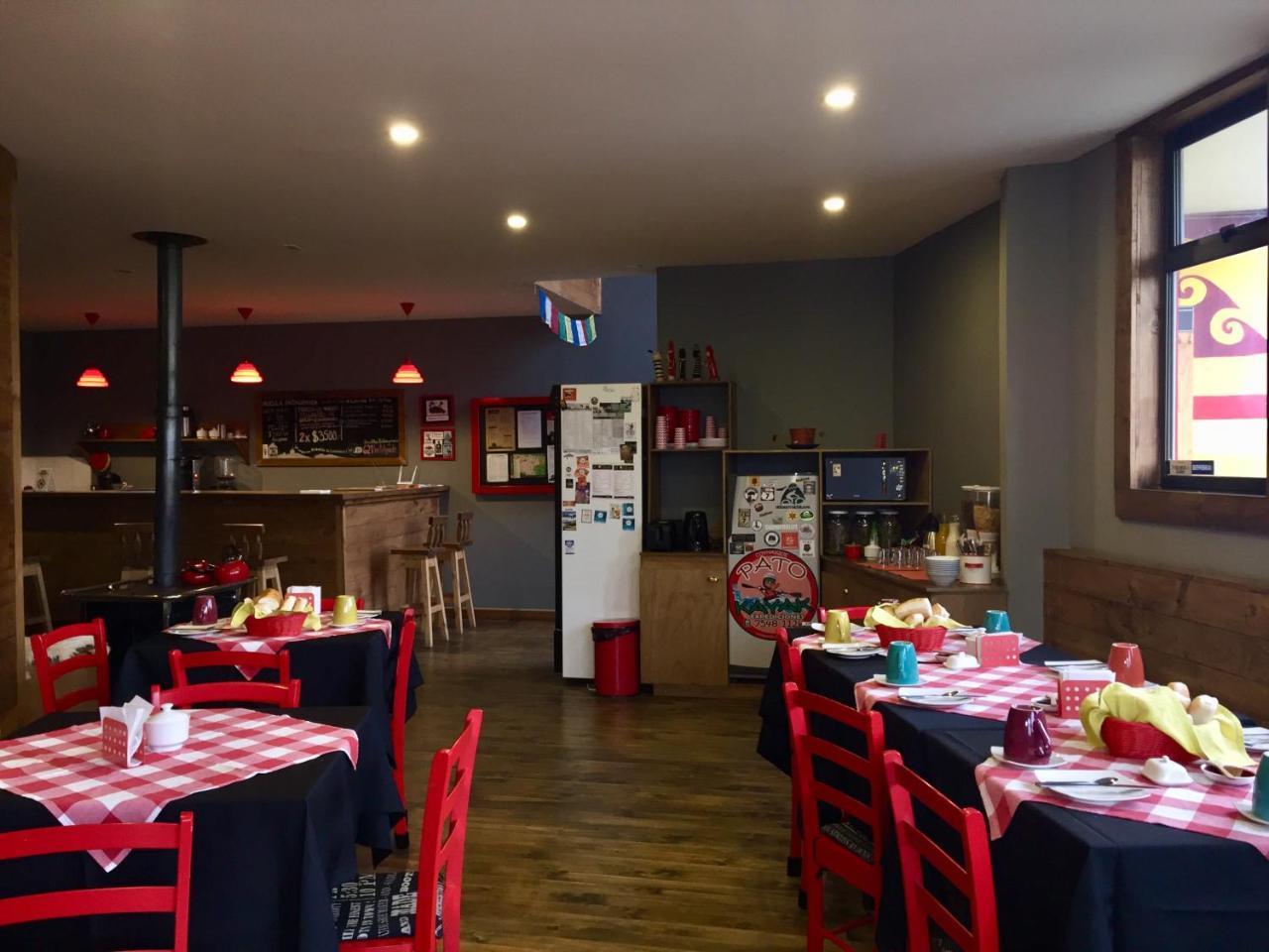 Hostal Esquina Patagonica Coyhaique Bagian luar foto